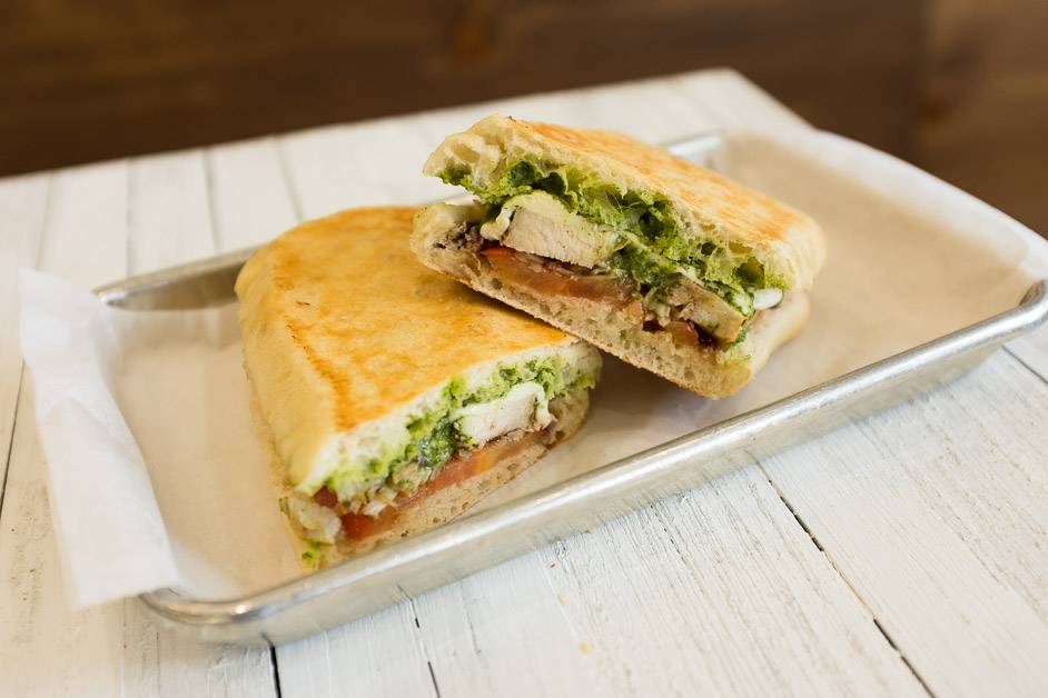 Tropical Smoothie Cafe | restaurant | 606 Tarkiln Hill Rd, New Bedford, MA 02745, USA | 7743054946 OR +1 774-305-4946