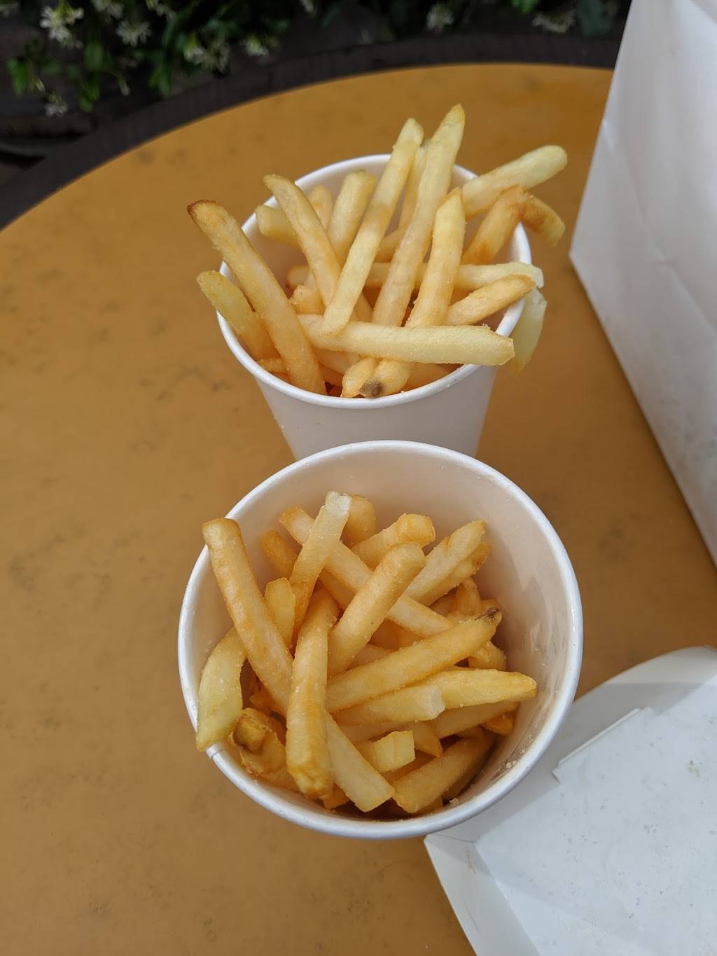 Burgers Never Say Die | restaurant | 2388 Glendale Blvd Unit A, Los Angeles, CA 90039, USA | 3239226161 OR +1 323-922-6161