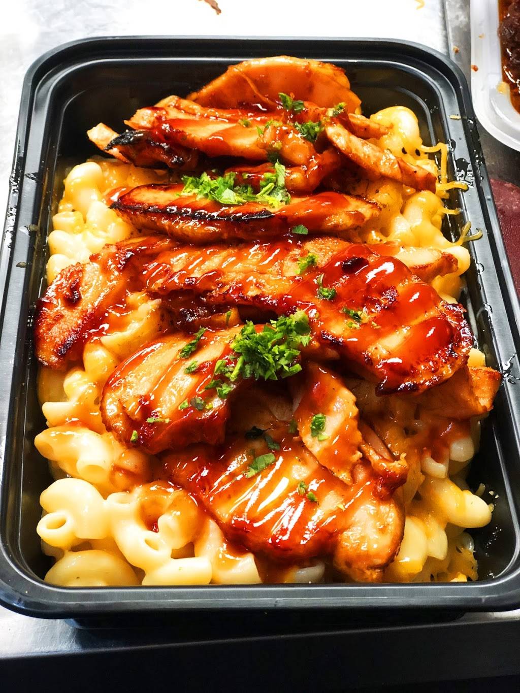 Da Bomb BBQ | restaurant | 744 Broadway, Revere, MA 02151, USA | 7816291497 OR +1 781-629-1497