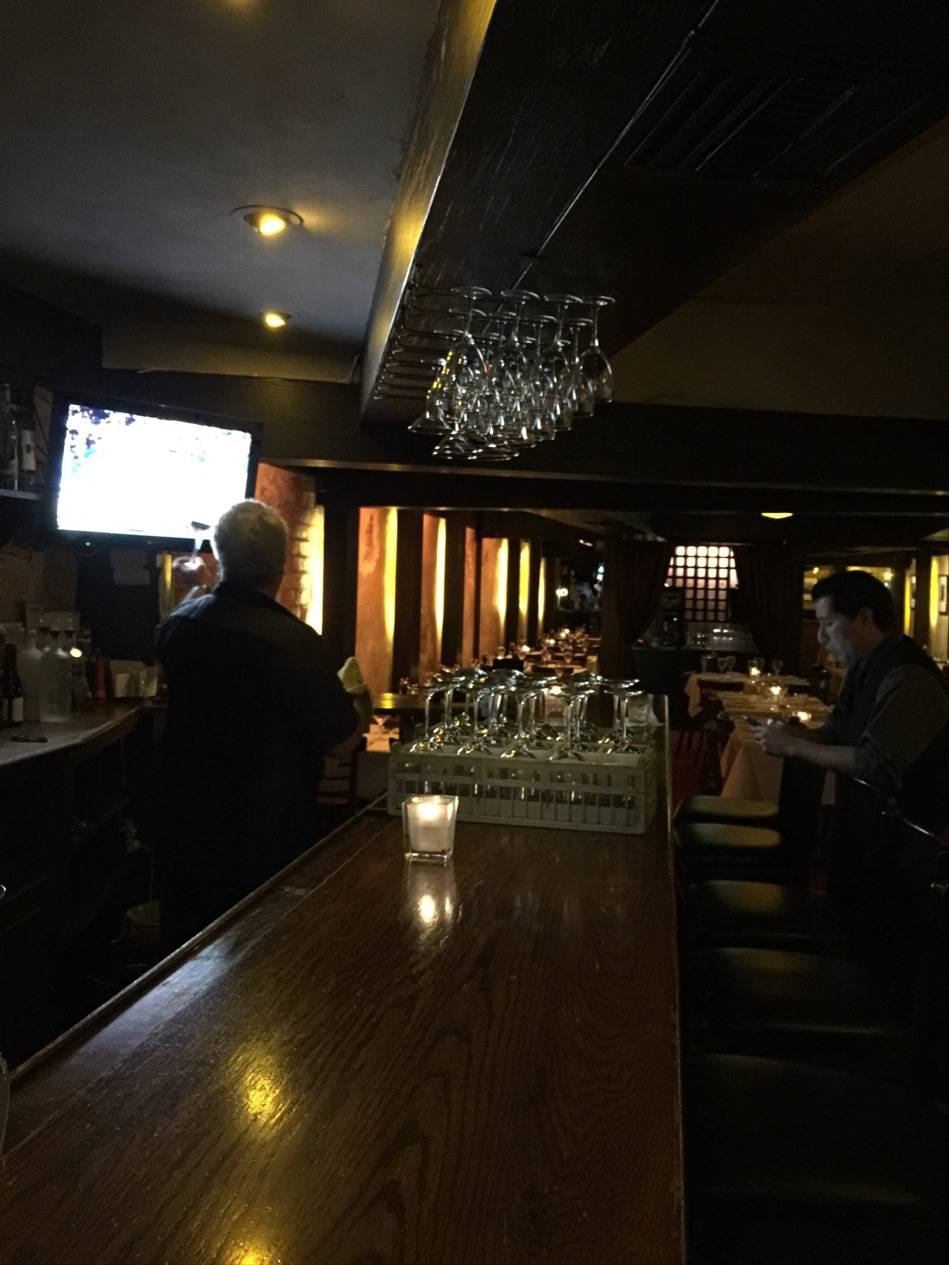 Carmines Restaurant & Bar | restaurant | 10463 Santa Monica Blvd, Los Angeles, CA 90025, USA | 3104414706 OR +1 310-441-4706