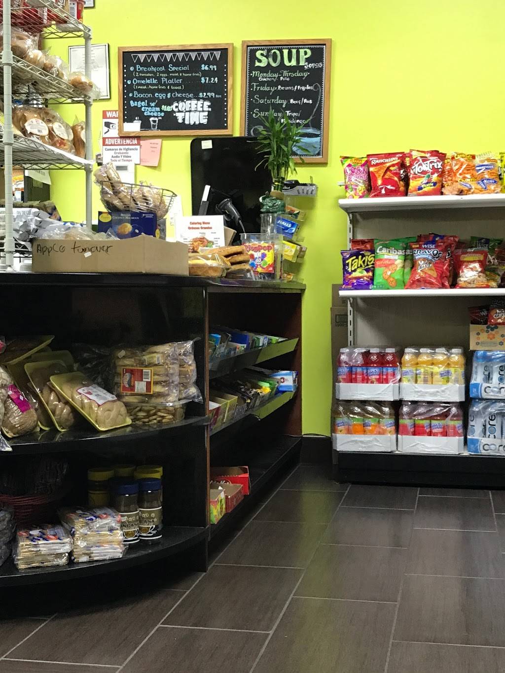 Avelars Delicatessen | restaurant | 710 Jerusalem Ave, Uniondale, NY 11553, USA | 5162805557 OR +1 516-280-5557