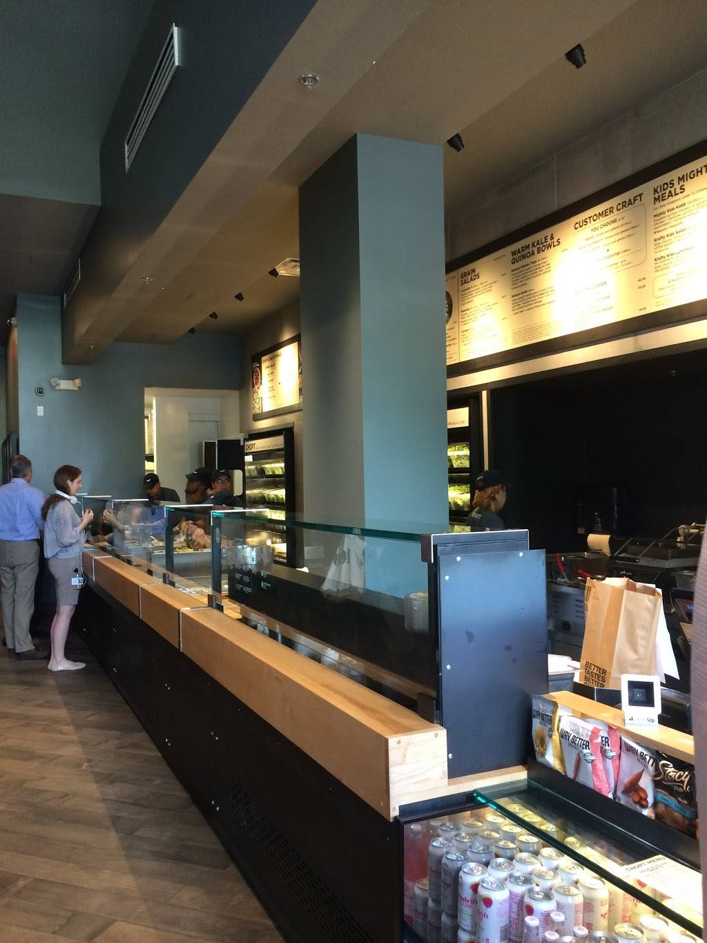 Chopt Creative Salad Co. | restaurant | 4766 Bethesda Ave, Bethesda, MD 20814, USA | 2403164477 OR +1 240-316-4477