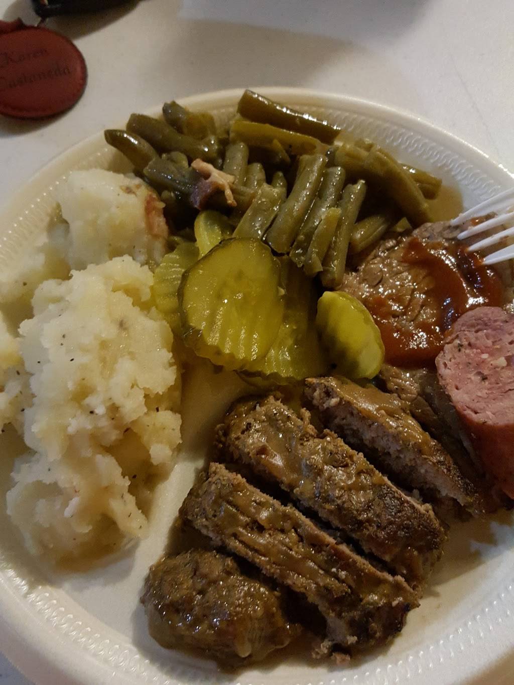 Red Barn | restaurant | 3187 TX-35, Port Lavaca, TX 77979, USA | 3615508620 OR +1 361-550-8620