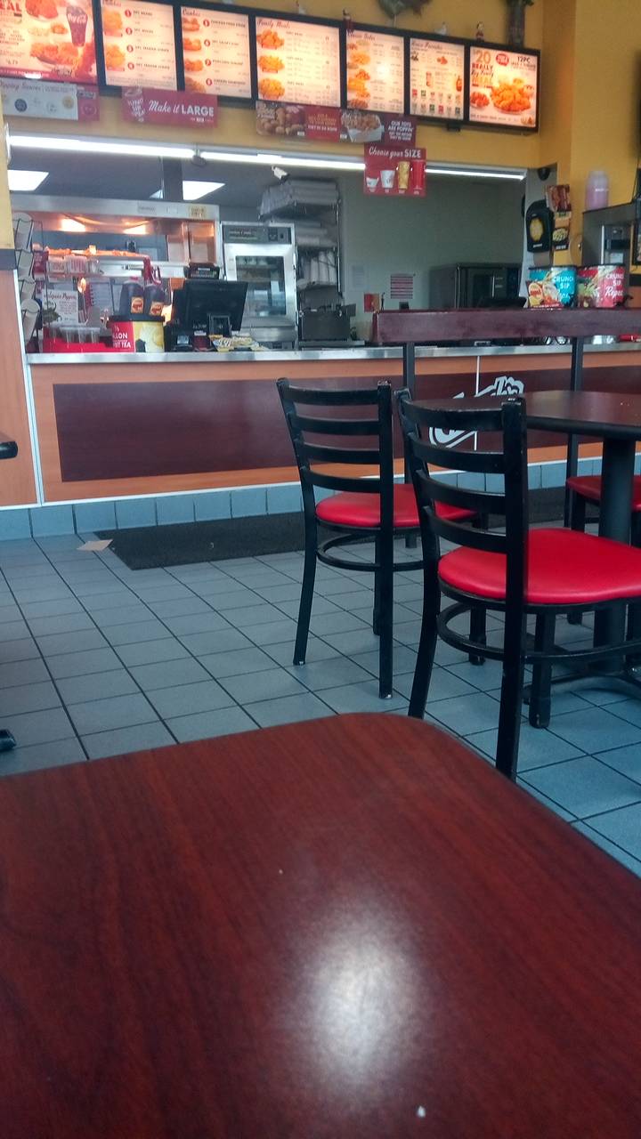 Churchs Chicken | restaurant | 743 N Sam Houston Pkwy E, Houston, TX 77060, USA | 2814058791 OR +1 281-405-8791