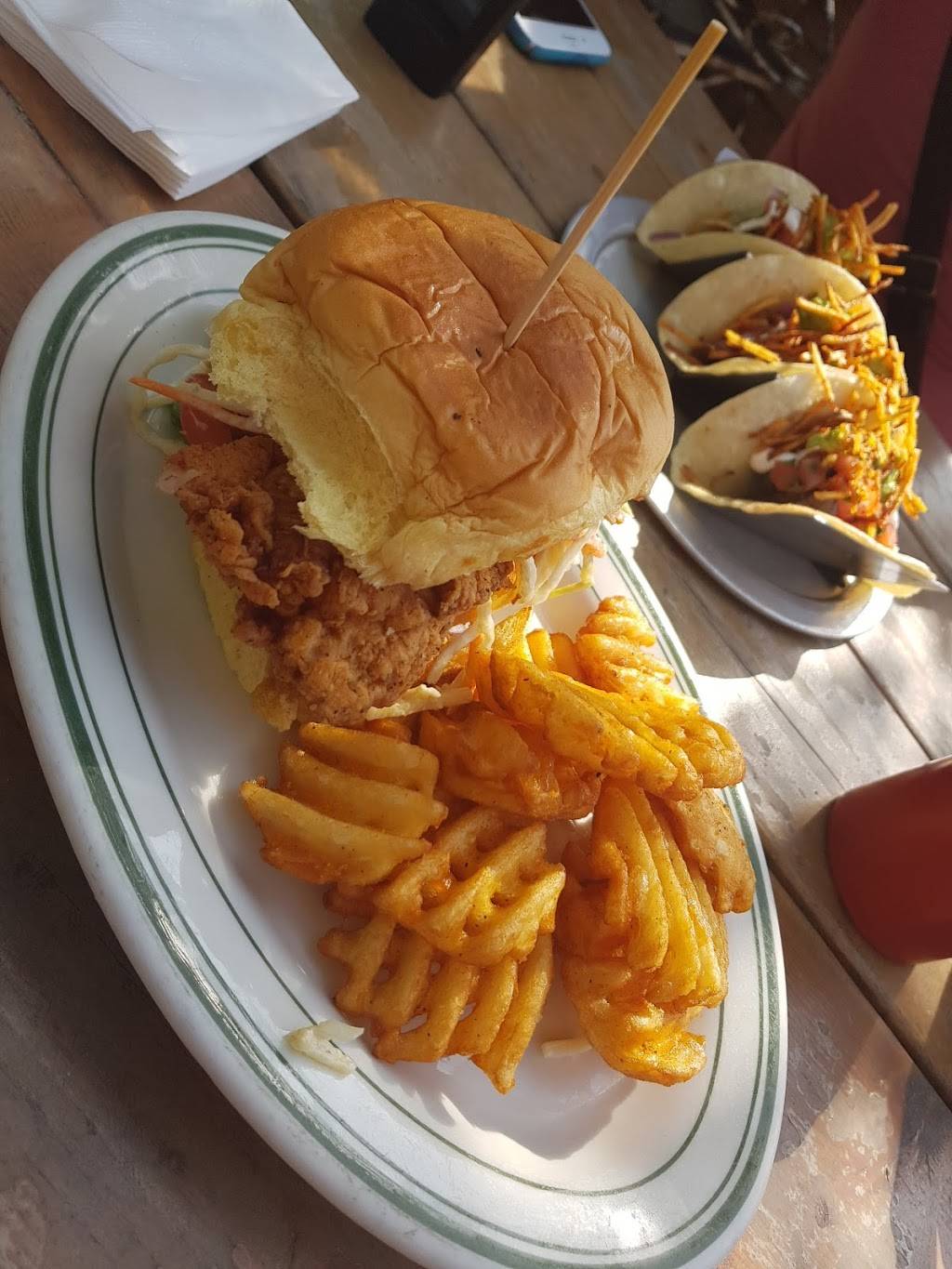 Forrest Point | restaurant | 970 Flushing Ave, Brooklyn, NY 11206, USA | 7183662742 OR +1 718-366-2742