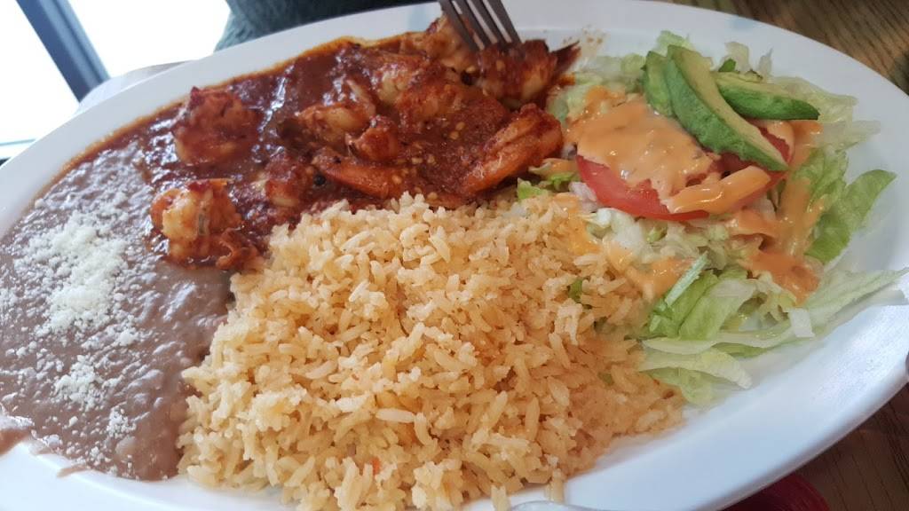 Ostioneria Guadalajara | restaurant | 1220 W 16th St, Merced, CA 95340, USA | 2093836533 OR +1 209-383-6533