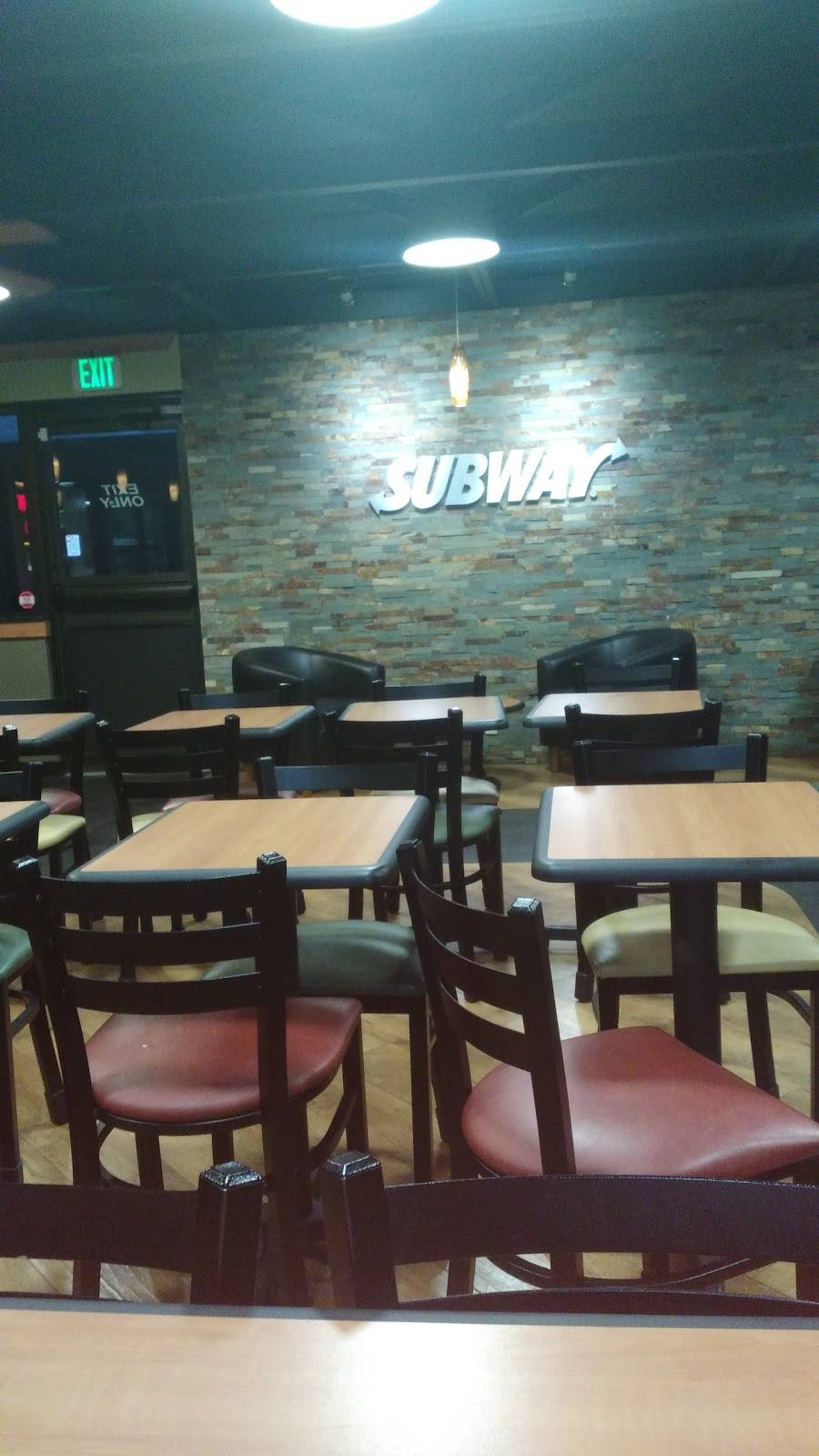 Subway Restaurants | restaurant | 2204 E Columbus Dr, East Chicago, IN 46312, USA | 2194135273 OR +1 219-413-5273