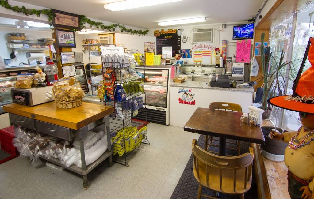 Post Road Market | meal takeaway | 217 Boston Post Rd, East Lyme, CT 06333, USA | 8607393800 OR +1 860-739-3800