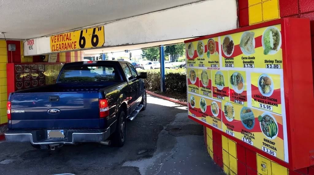 Its A Taco Shop Mexican Food | restaurant | 3910 W Point Loma Blvd, San Diego, CA 92110, USA | 6192236330 OR +1 619-223-6330