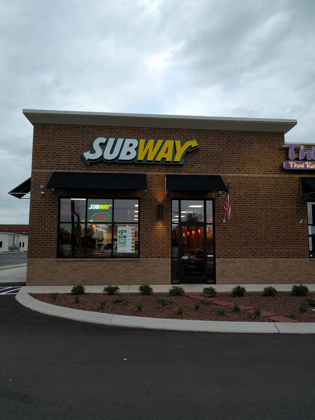Subway Restaurants | restaurant | 10648 Cedar Grove Rd, Smyrna, TN 37167, USA | 6152236118 OR +1 615-223-6118