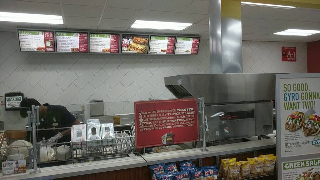 Quiznos | restaurant | 1030 E Clifton St, Tomah, WI 54660, USA | 6083724677 OR +1 608-372-4677