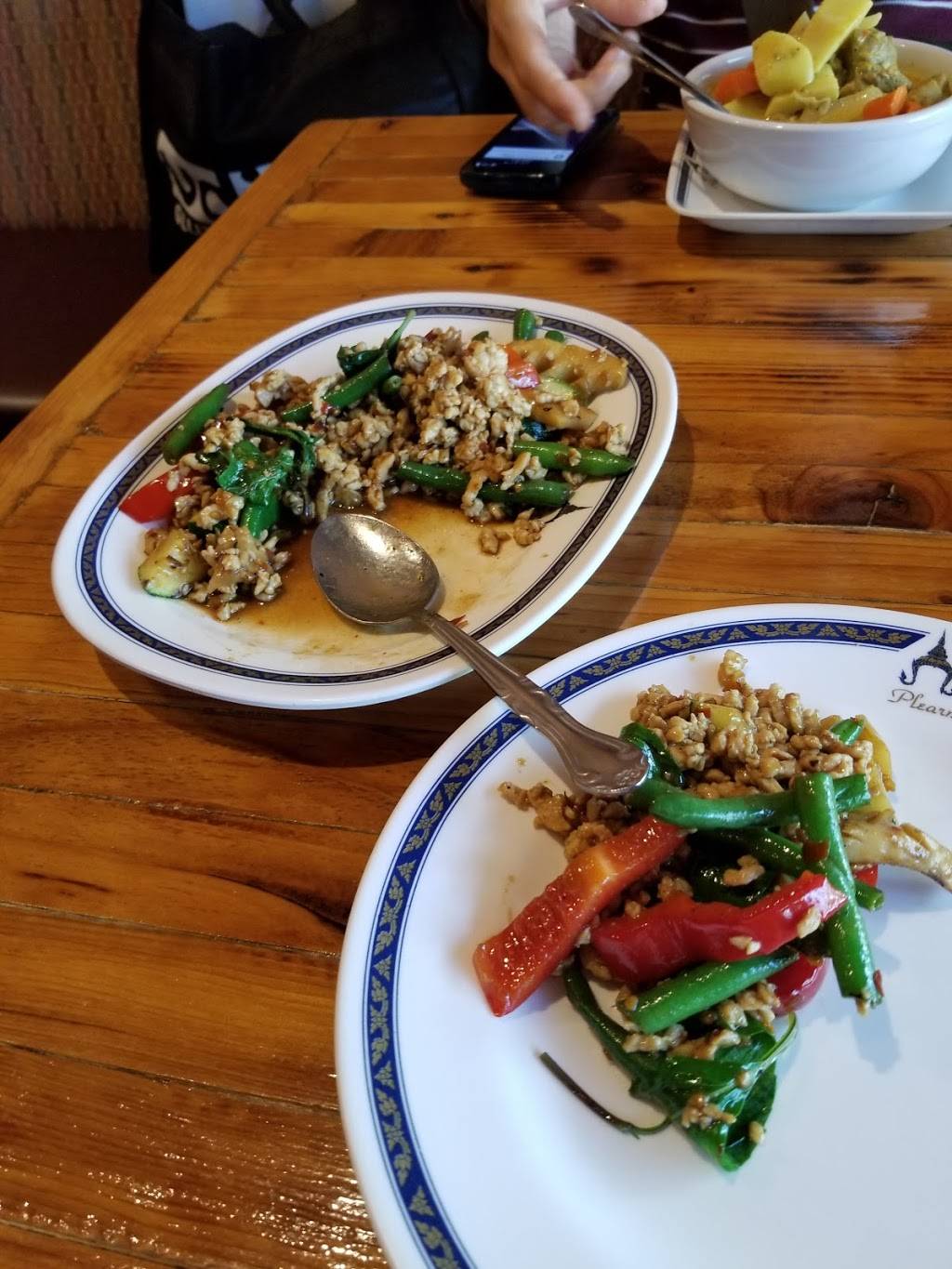 Little Plearn Thai Kitchen | restaurant | 2283 Shattuck Ave, Berkeley, CA 94704, USA | 5107041442 OR +1 510-704-1442