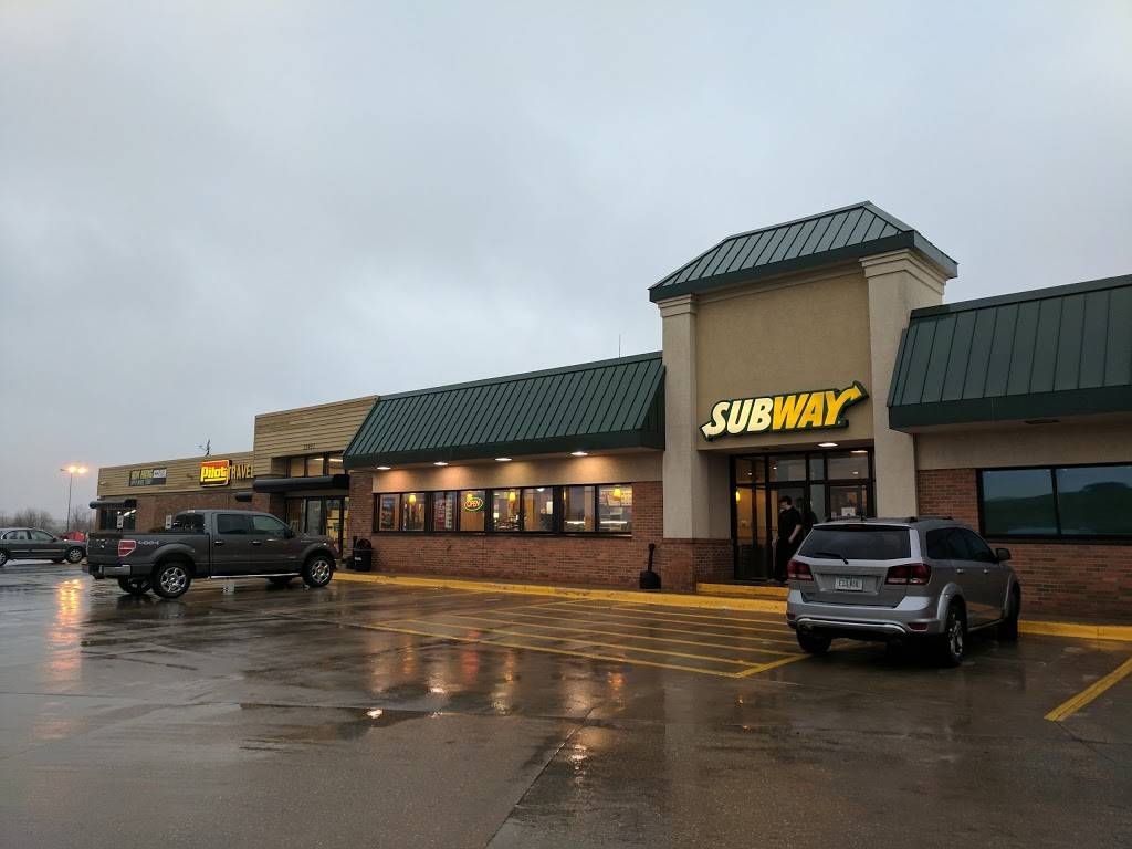 Pilot Travel Center | restaurant | 11957 Douglas Pkwy, Des Moines, IA 50323, USA | 5152761509 OR +1 515-276-1509