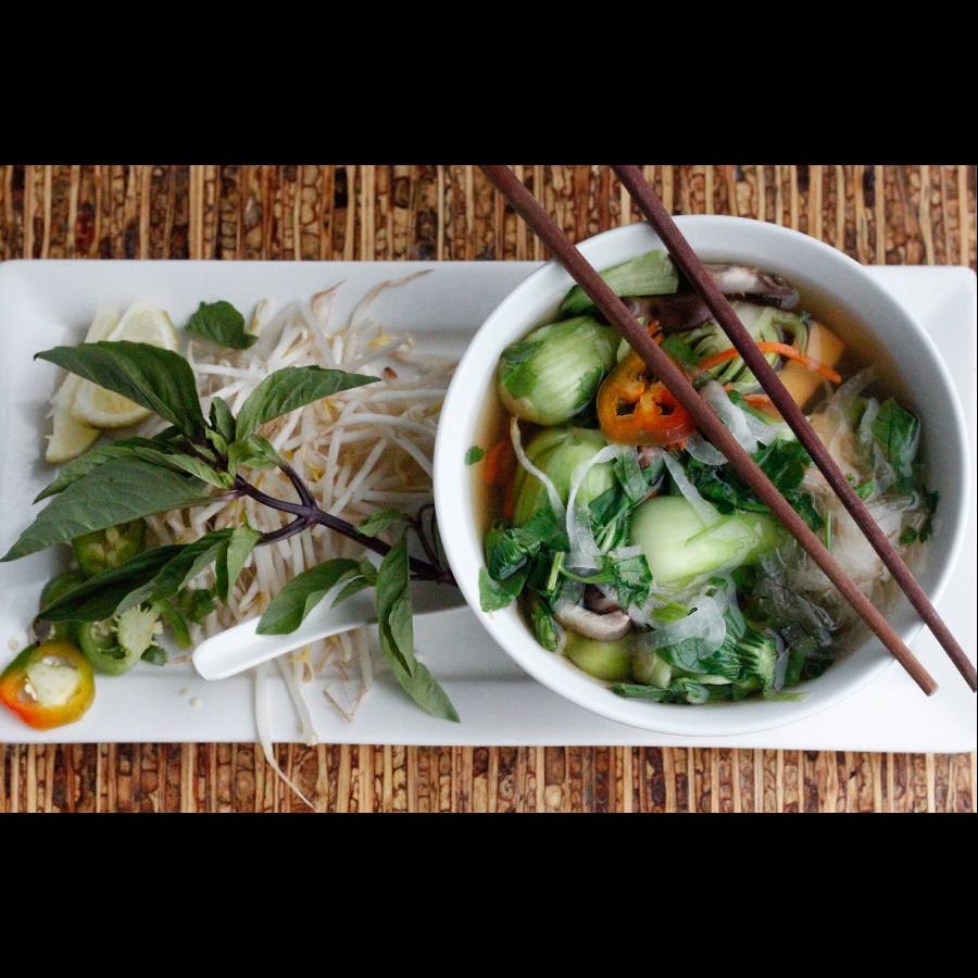 Gingergrass Silverlake | restaurant | 2396 Glendale Blvd, Los Angeles, CA 90039, USA | 3236441600 OR +1 323-644-1600