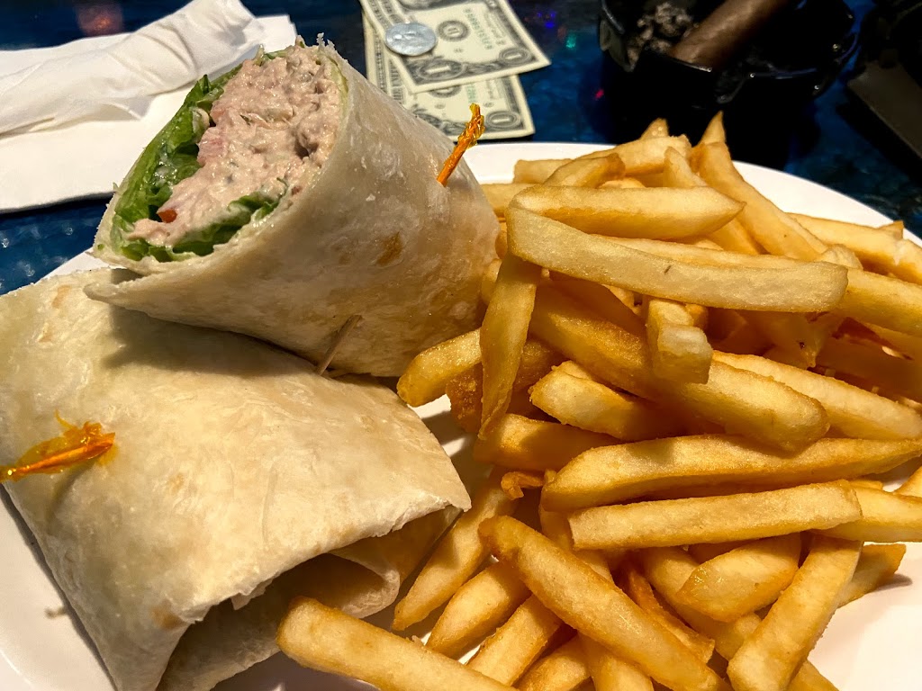 Longshots | restaurant | 1125 S Military Hwy, Chesapeake, VA 23320, USA | 7573610160 OR +1 757-361-0160