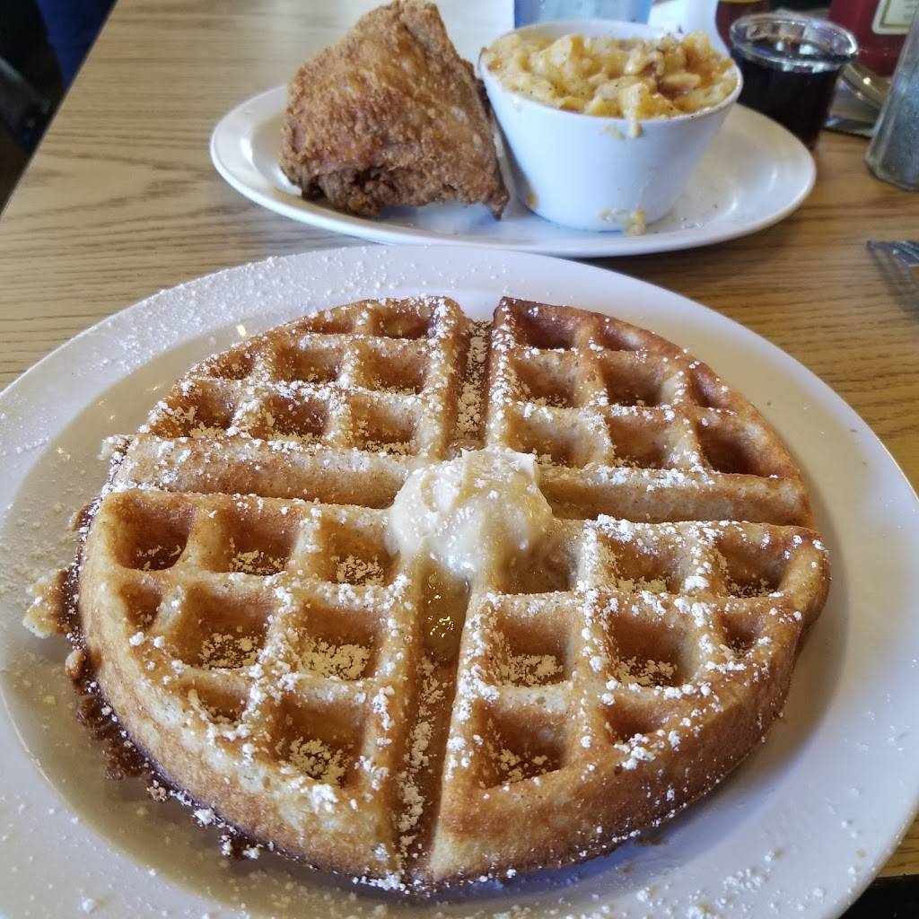 Maple House Chicken and Waffles | restaurant | 1520 N Mountain Ave A101, Ontario, CA 91762, USA | 9099842300 OR +1 909-984-2300