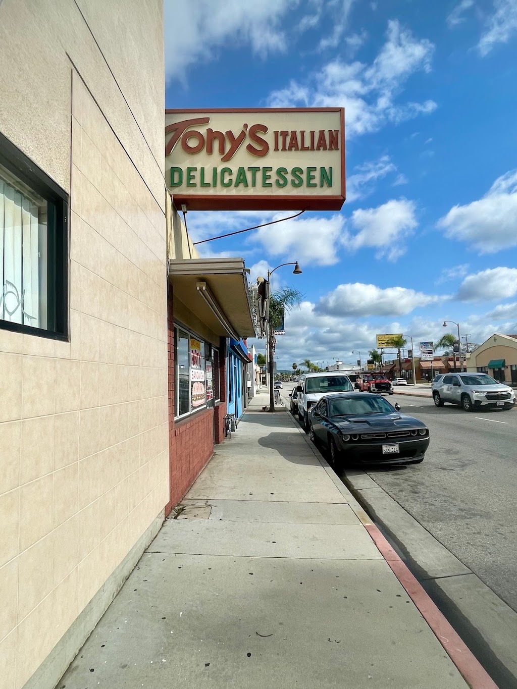 Tonys Italian Deli | restaurant | 2012 W Whittier Blvd, Montebello, CA 90640, USA | 3237210637 OR +1 323-721-0637