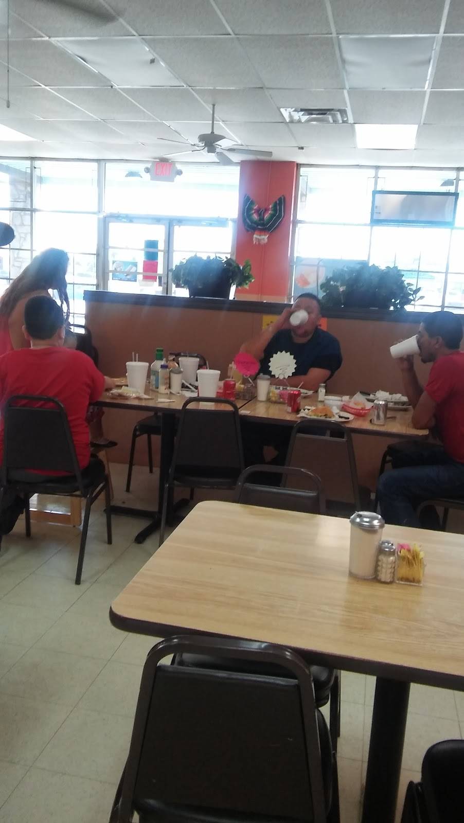 Hacienda El Tule | restaurant | 403 SW Military Dr, San Antonio, TX 78221, USA | 2109244232 OR +1 210-924-4232