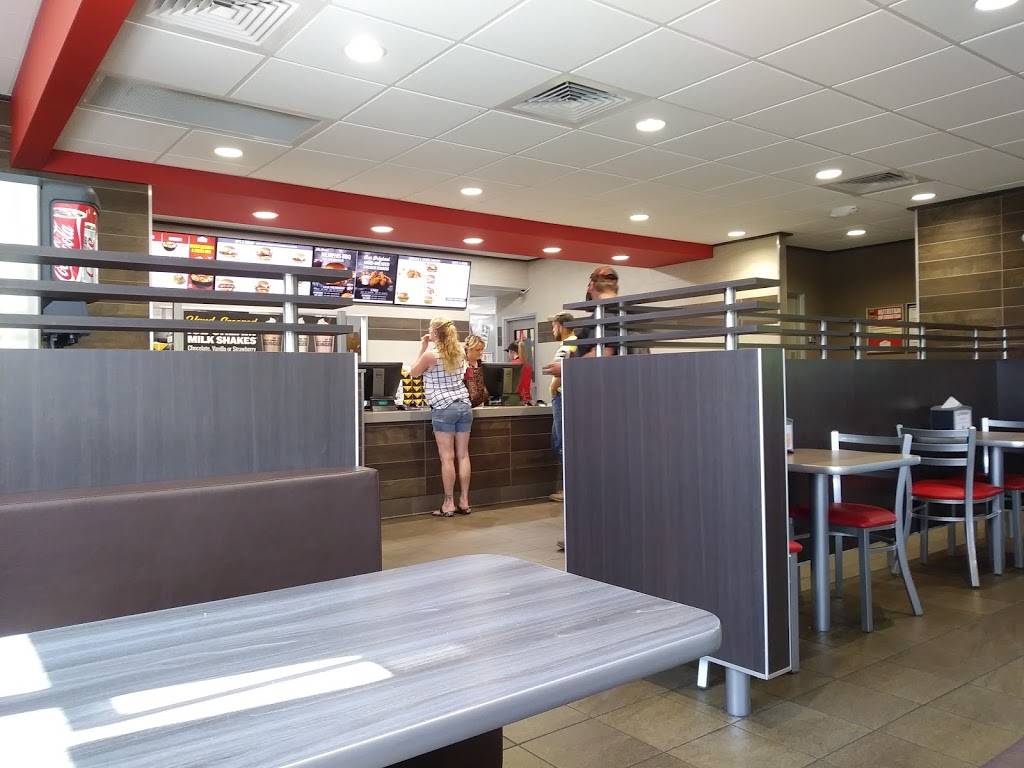 Hardees | restaurant | 815 N Wallace Wilkinson Blvd, Liberty, KY 42539, USA | 6067876030 OR +1 606-787-6030