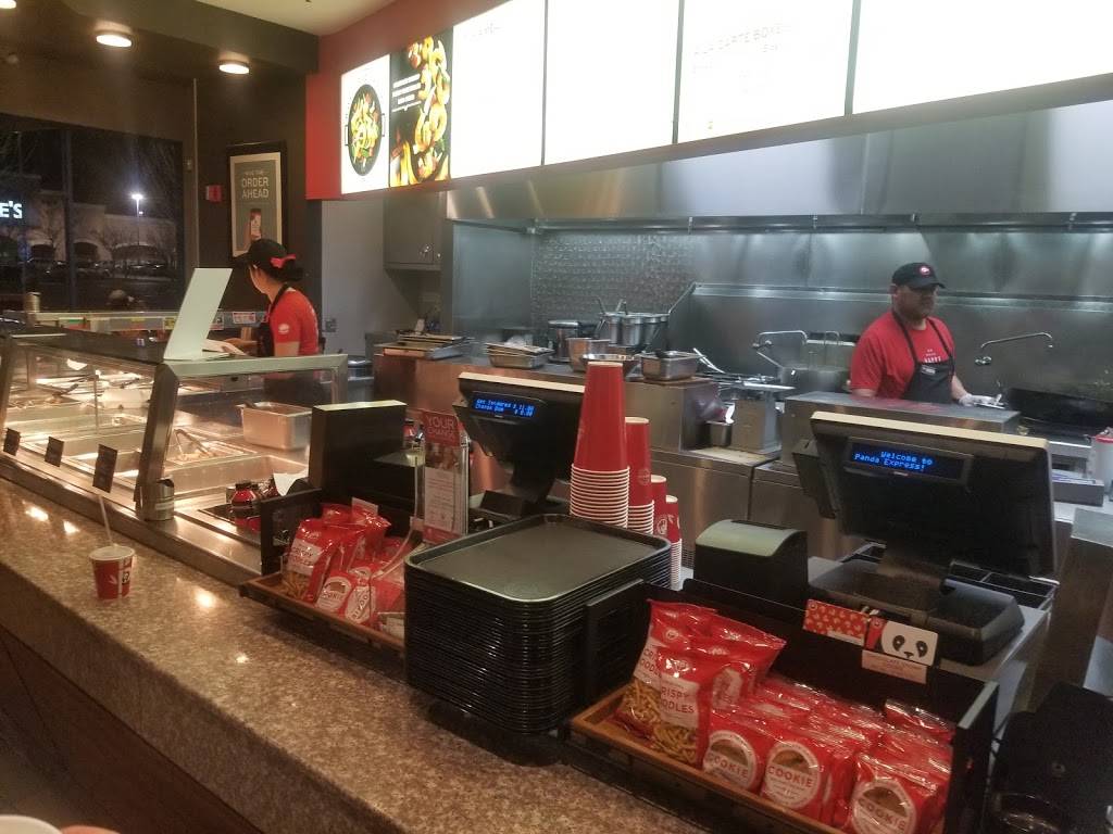 Panda Express | meal takeaway | 9867 Magnolia Ave, Riverside, CA 92503, USA | 9513438948 OR +1 951-343-8948