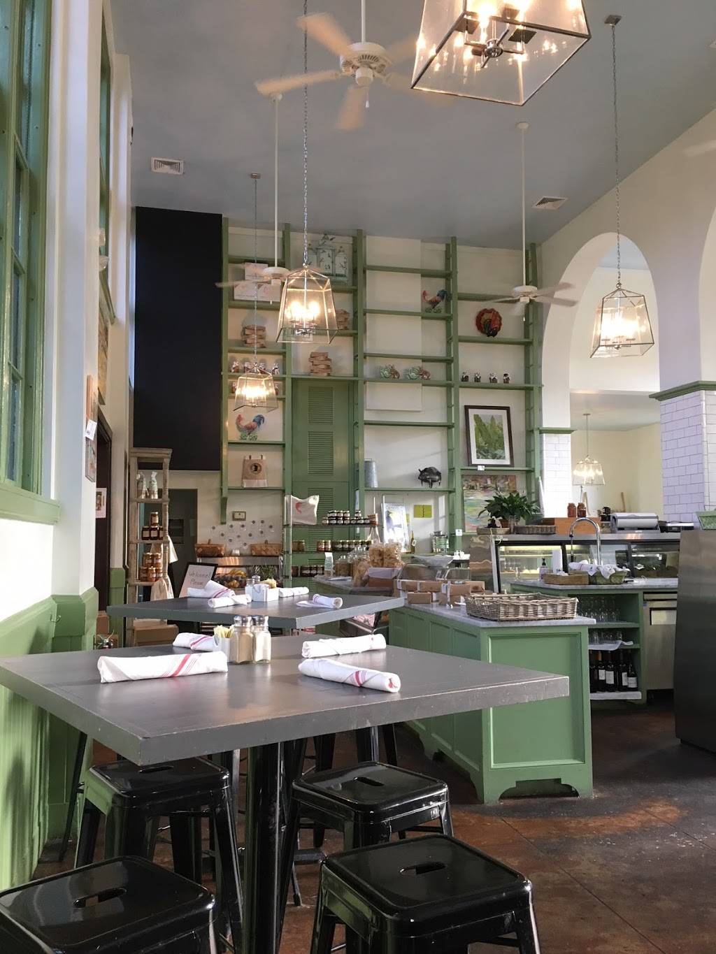 Lowcountry Produce Market & Café | restaurant | 302 Carteret St, Beaufort, SC 29902, USA | 8433221900 OR +1 843-322-1900