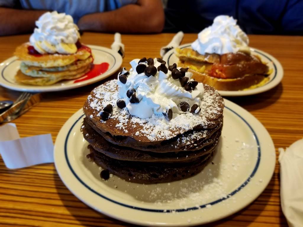 IHOP | restaurant | 615 Saturn Blvd, San Diego, CA 92154, USA | 6193598383 OR +1 619-359-8383