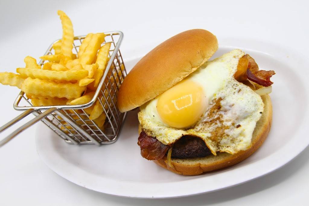 Dukes Brewhouse | restaurant | 795 W Lumsden Rd, Brandon, FL 33511, USA | 8136619464 OR +1 813-661-9464