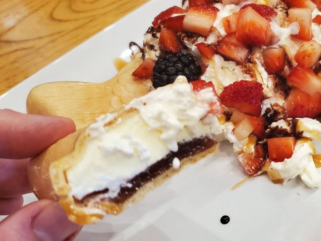 Noori Chicken | restaurant | 2321 E Beltline Ave NE Ste F, Grand Rapids Charter Township, MI 49525, USA | 6168053939 OR +1 616-805-3939