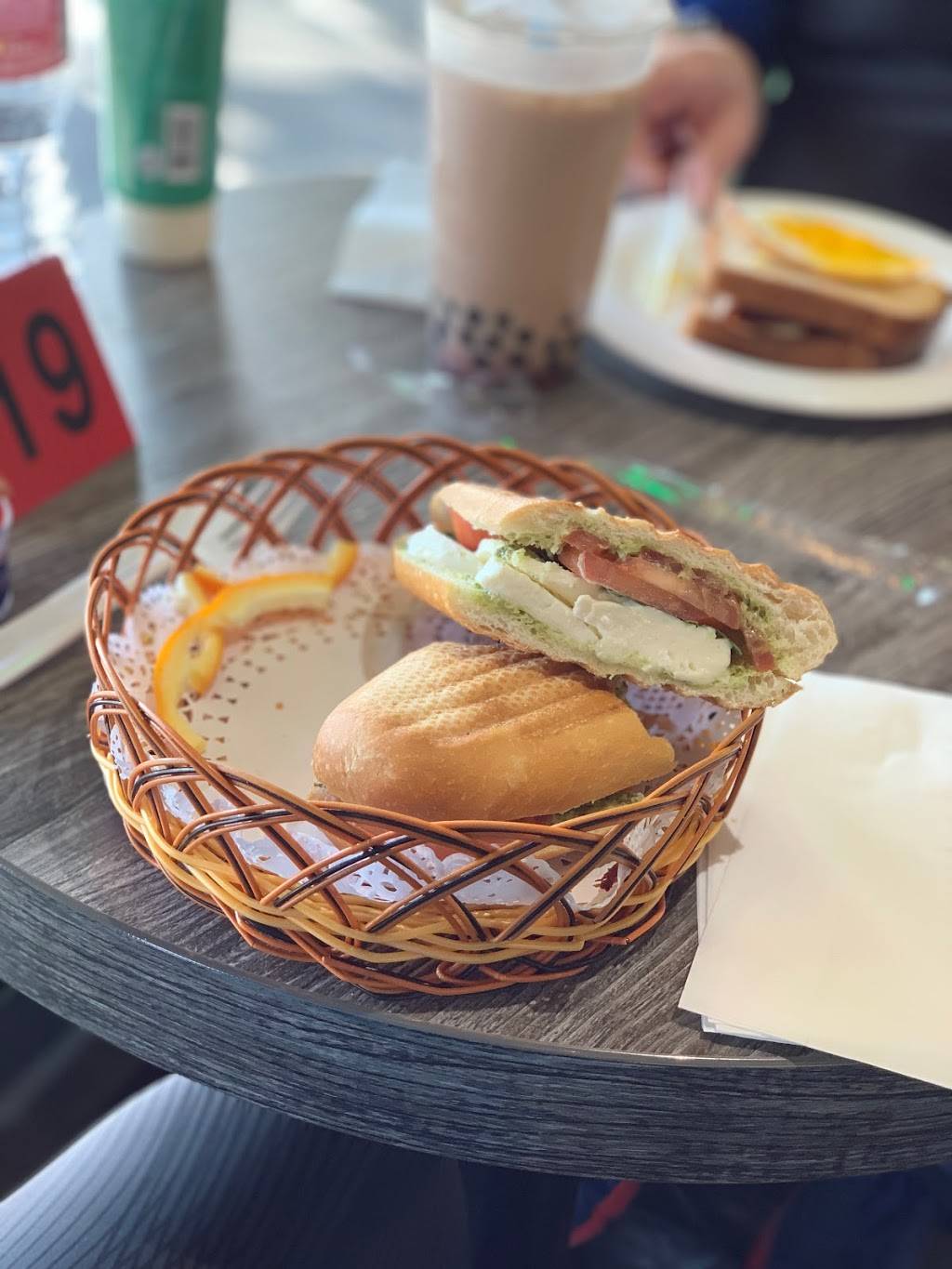 Green Bakery & Cafe | cafe | 692 Fremont Ave, Los Altos, CA 94024, USA | 6505590382 OR +1 650-559-0382