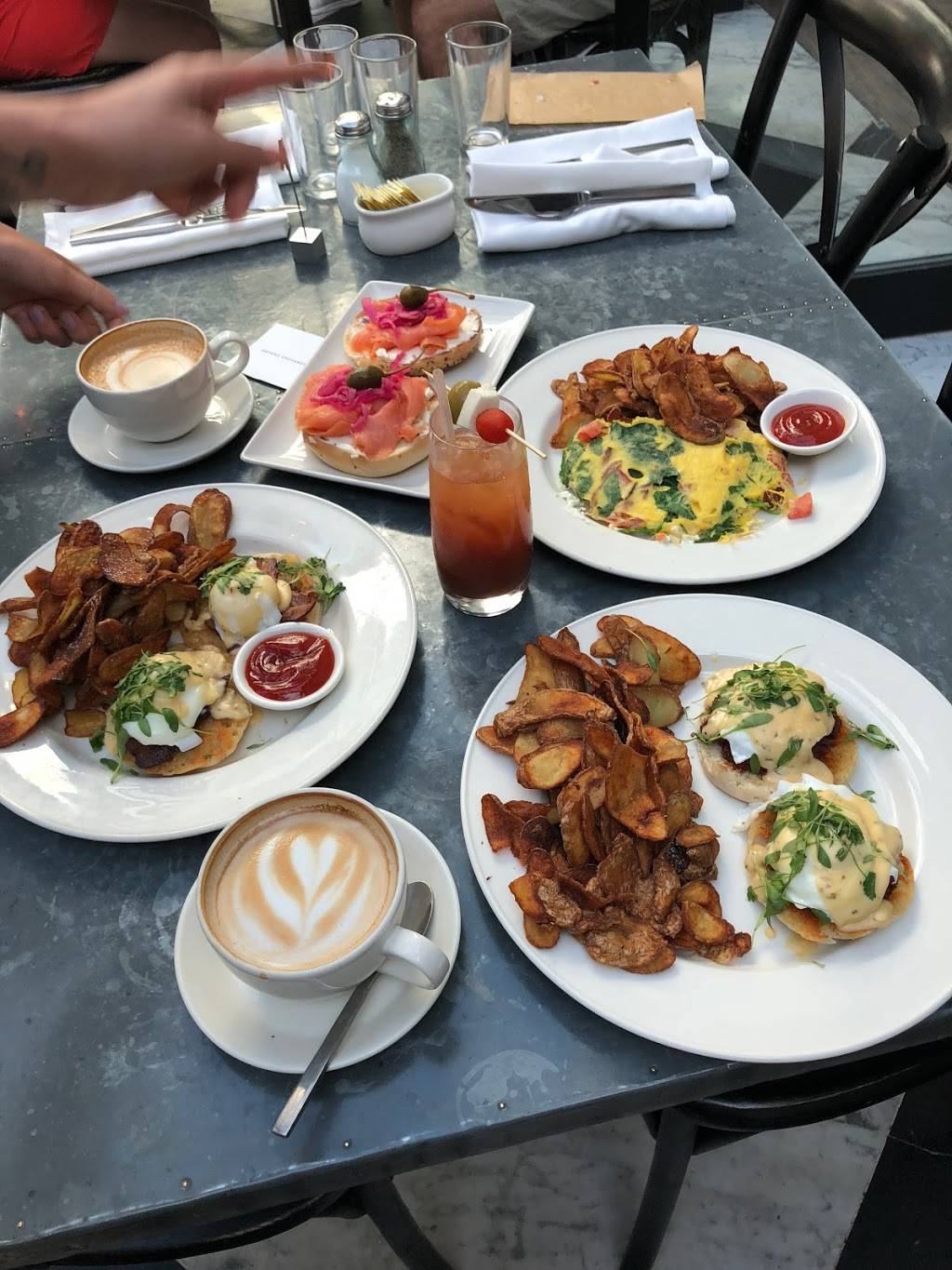 Oxford Exchange | cafe | 420 W Kennedy Blvd, Tampa, FL 33606, USA | 8132530222 OR +1 813-253-0222