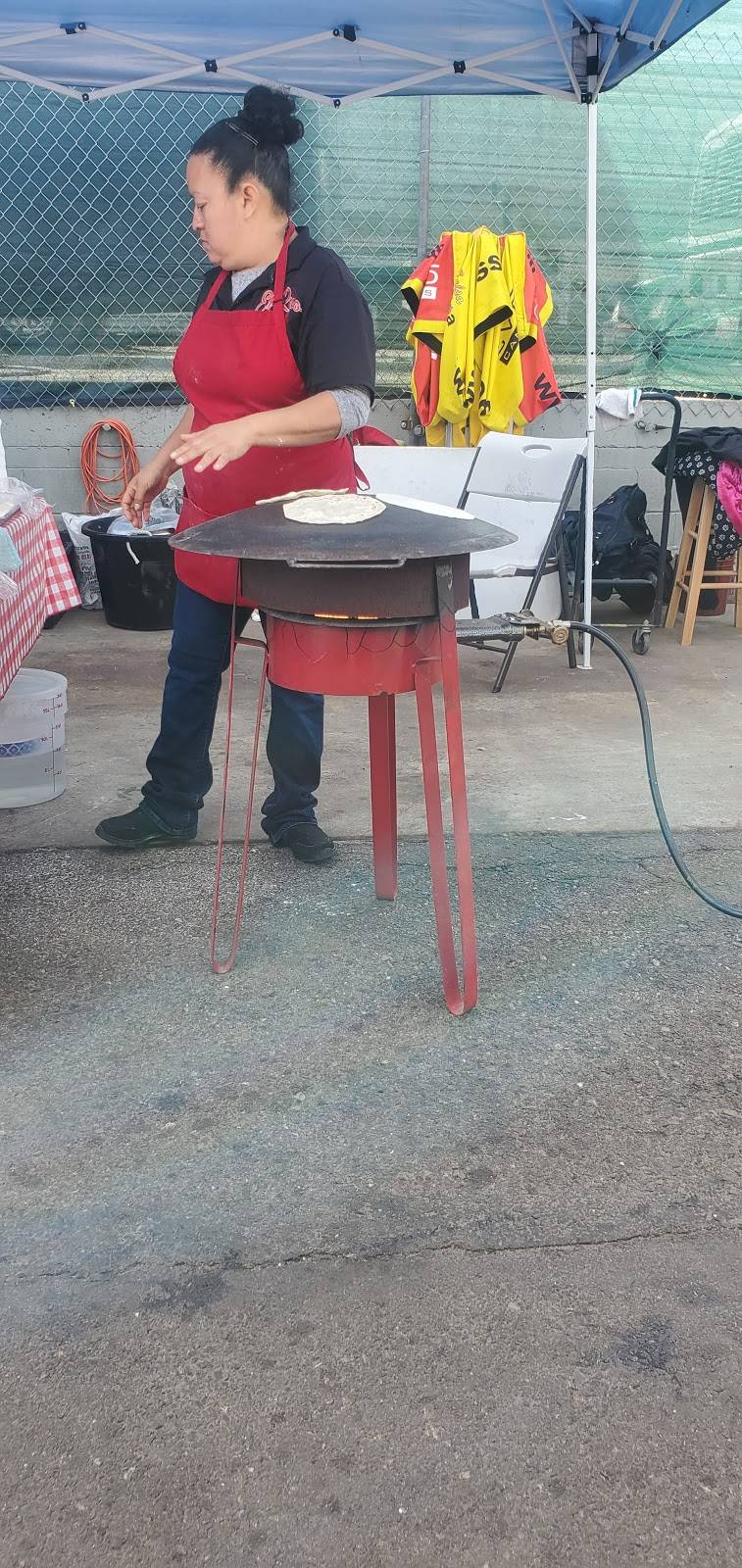 El Ruso | restaurant | 1401 Mirasol St, Los Angeles, CA 90023, USA | 3232466819 OR +1 323-246-6819