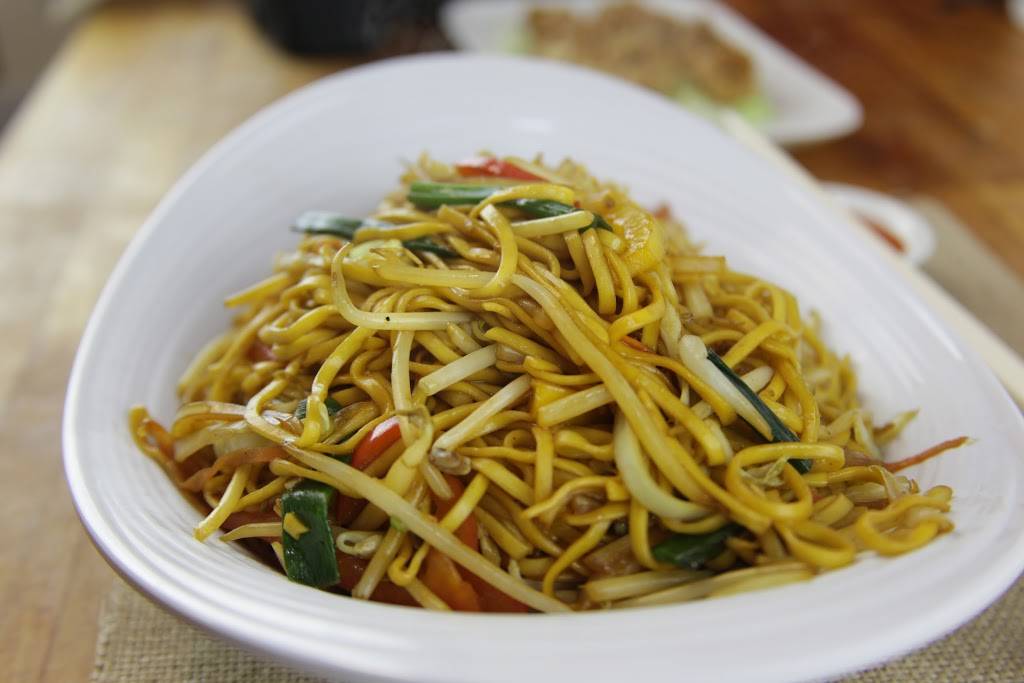 Blue Chopstix | restaurant | 219 Silvercreek Pkwy N #9, Guelph, ON N1H 7K4, Canada | 5192657555 OR +1 519-265-7555