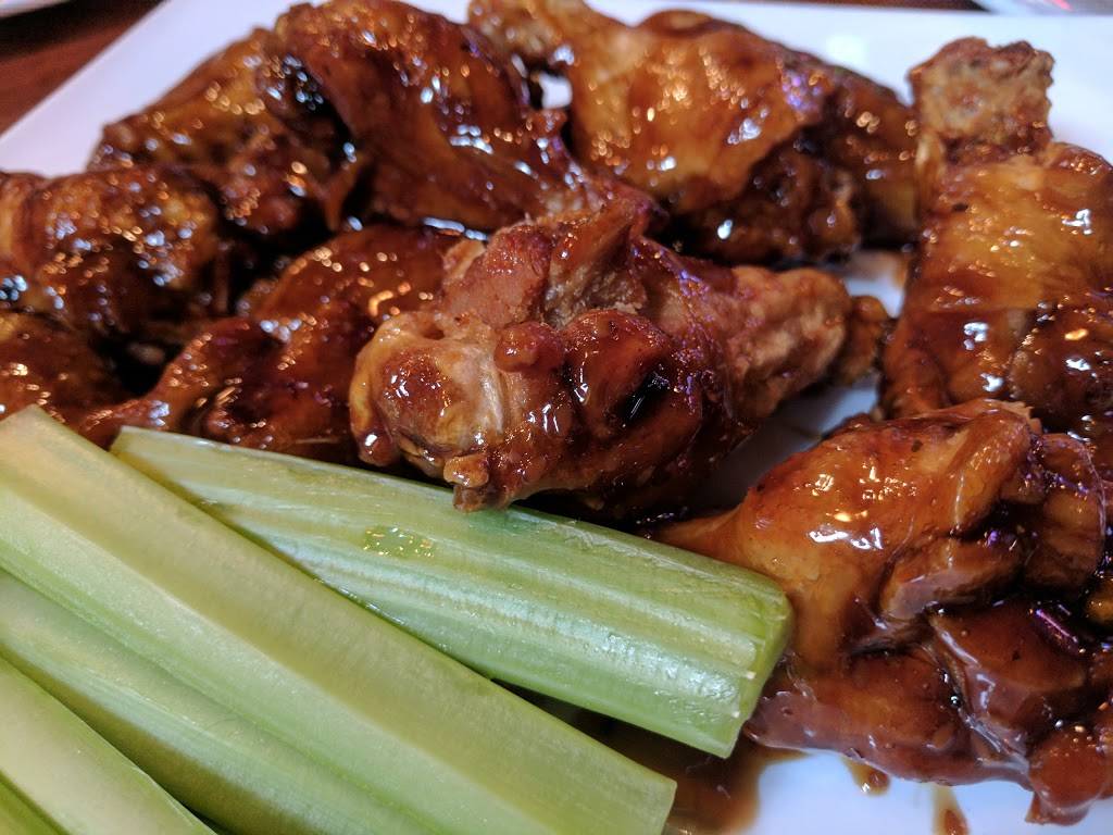 Old Towne Pub & Eatery | restaurant | 201 W State St, Geneva, IL 60134, USA | 6302327962 OR +1 630-232-7962