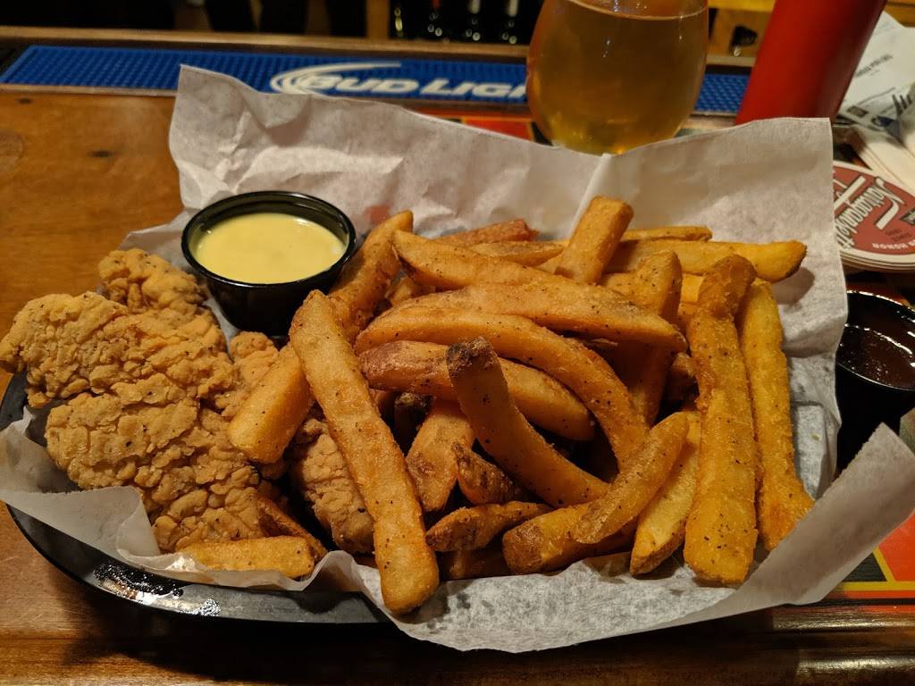 The Pour House Pub and Grill | restaurant | 4402 Watson Blvd, Johnson City, NY 13790, USA | 6072031031 OR +1 607-203-1031