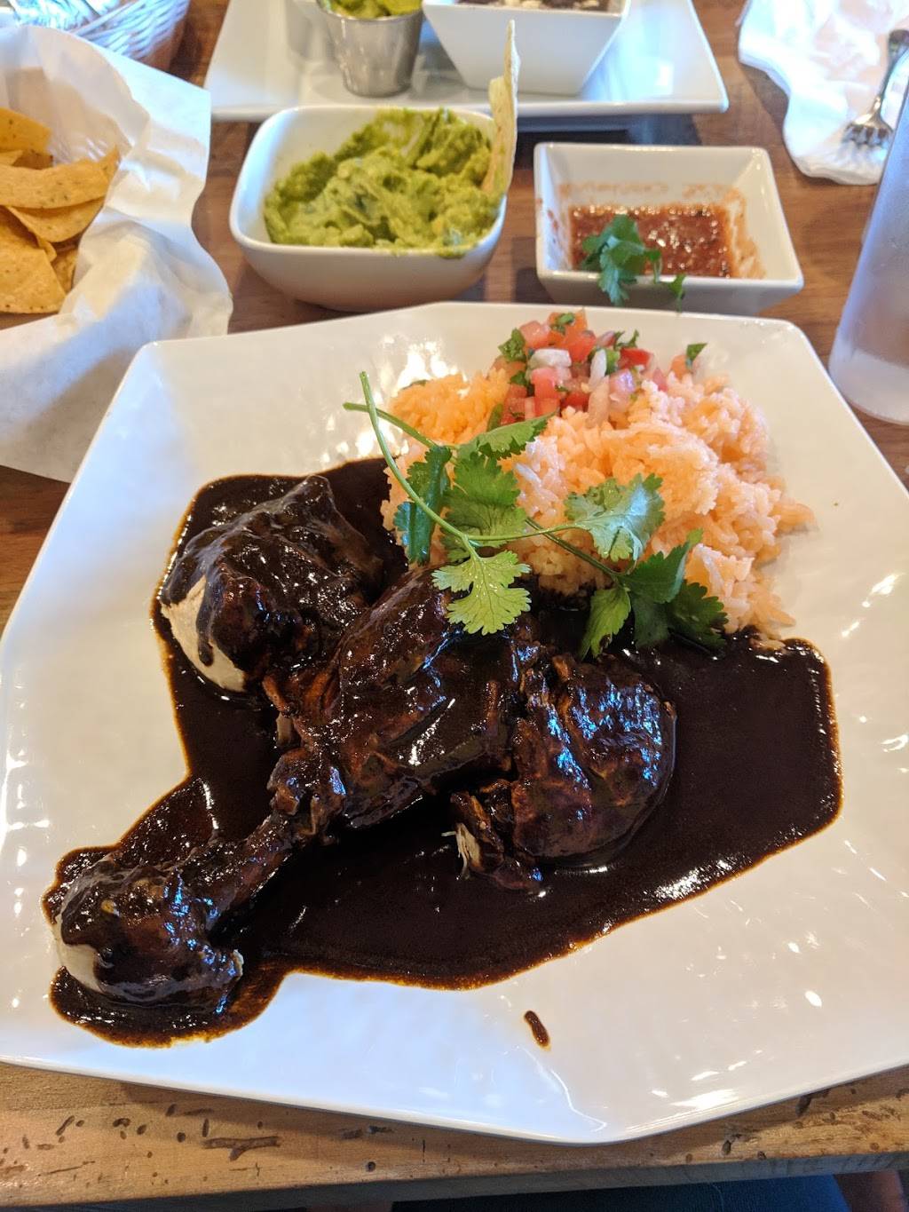 Quiadaiyn Restaurant | restaurant | 12326 1/2 Venice Blvd, Los Angeles, CA 90066, USA | 3103137654 OR +1 310-313-7654