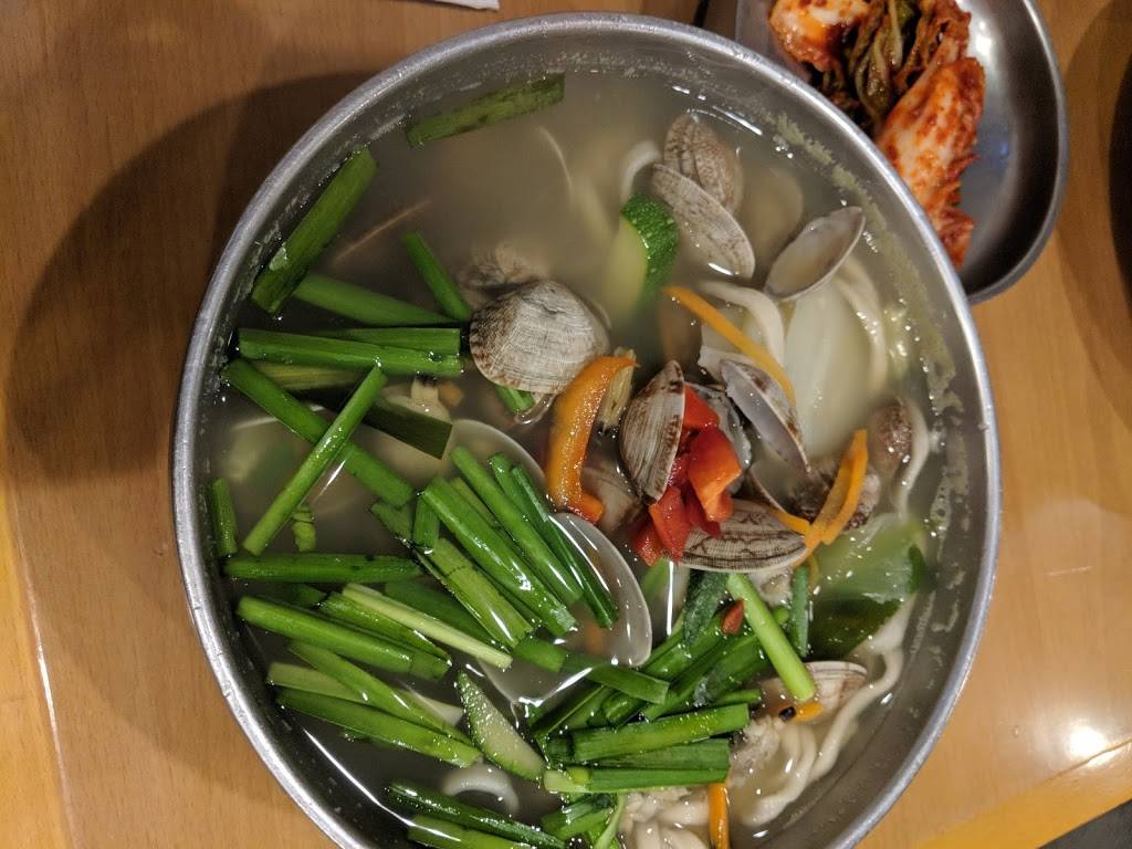 Arirang | restaurant | 41-04 163rd St, Flushing, NY 11358, USA | 7183210185 OR +1 718-321-0185