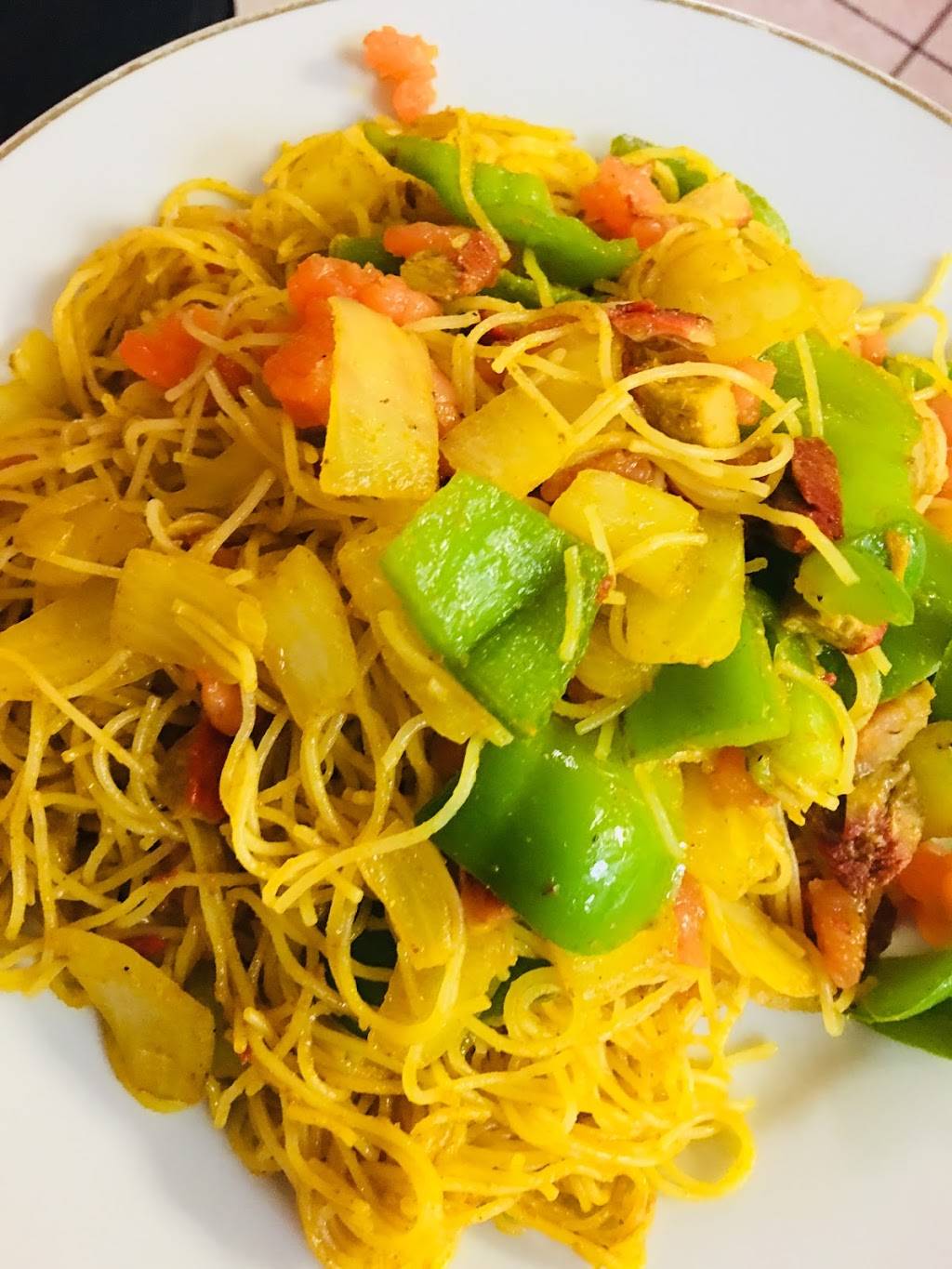 Hong Kong Restaurant | restaurant | 345 E Indian Trail Rd, Aurora, IL 60505, USA | 6308599888 OR +1 630-859-9888