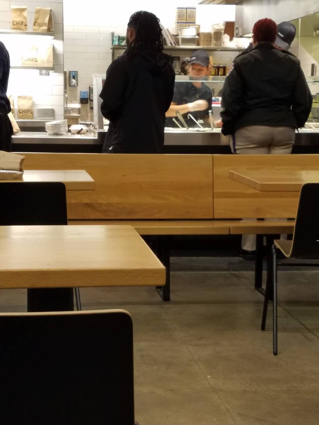 Chipotle Mexican Grill | restaurant | 3443 Donnell Dr #1, Forestville, MD 20747, USA | 3014200218 OR +1 301-420-0218