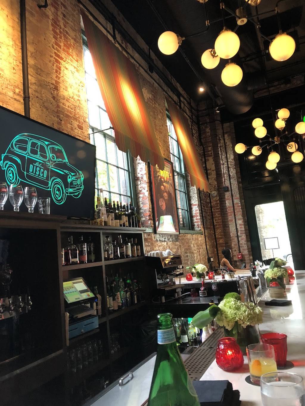 Italian Disco | restaurant | 4646, 1006 Fleet St, Baltimore, MD 21202, USA | 4106050444 OR +1 410-605-0444