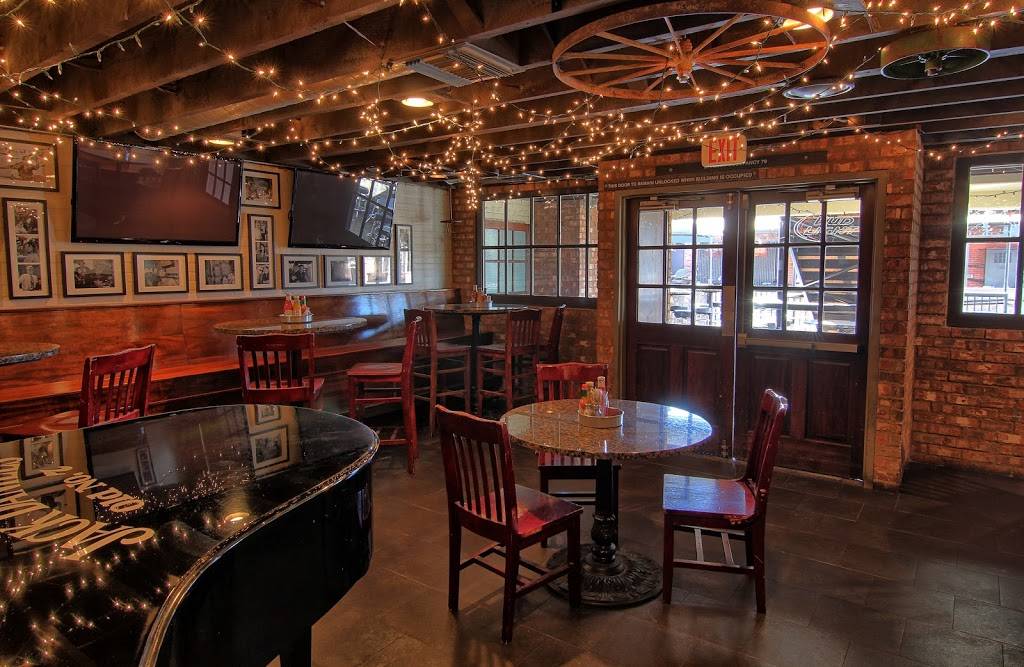 Joes Bar | restaurant | 124 W Commonwealth Ave, Fullerton, CA 92832, USA | 7148792600 OR +1 714-879-2600