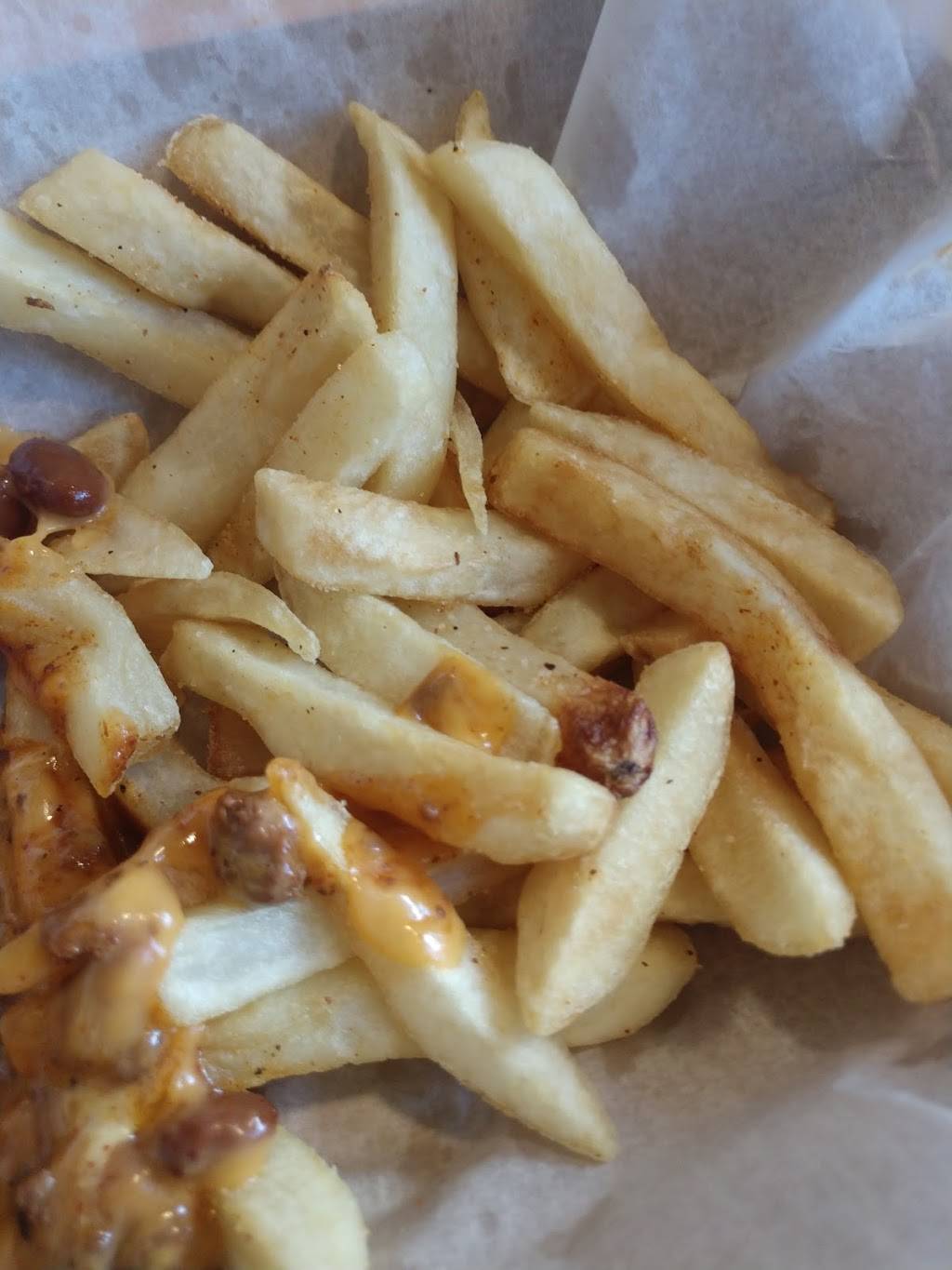 Wildcatters Grill | restaurant | 1721 Jackson Ave, Charleston, IL 61920, USA | 2175122105 OR +1 217-512-2105