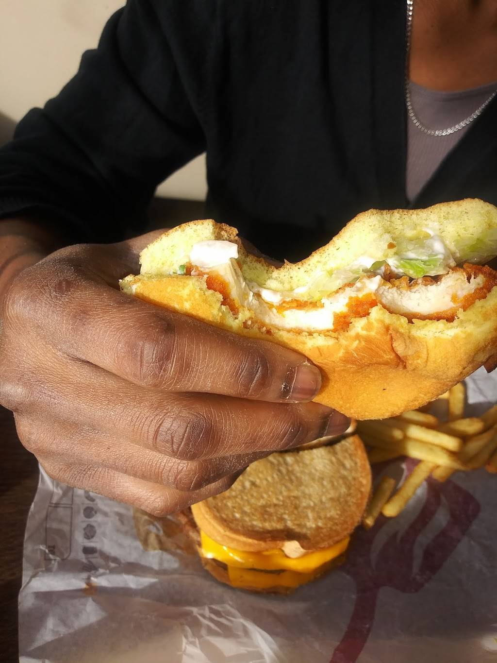 Wendys | restaurant | 7102 Bonneval Rd, Jacksonville, FL 32256, USA | 9042811168 OR +1 904-281-1168