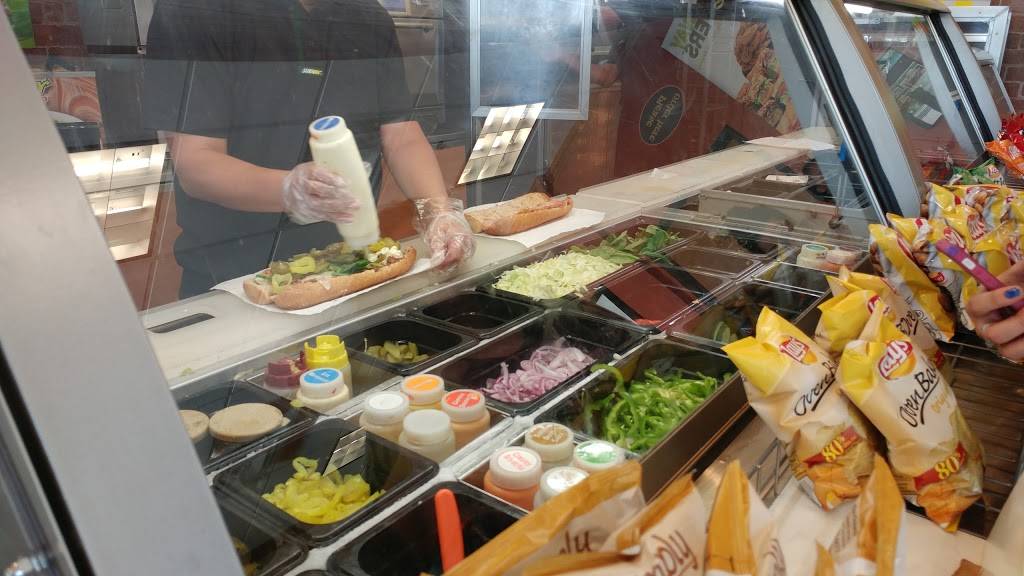 Subway | restaurant | G-, 2735 S 99th Ave #105, Tolleson, AZ 85353, USA | 6239078844 OR +1 623-907-8844