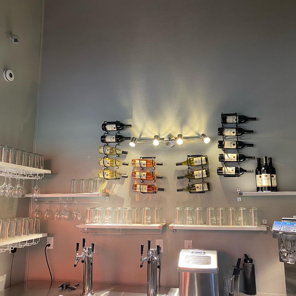 Trailhead Taproom | restaurant | 81 Cascade Mall Dr, North Bonneville, WA 98639, USA | 5094275678 OR +1 509-427-5678