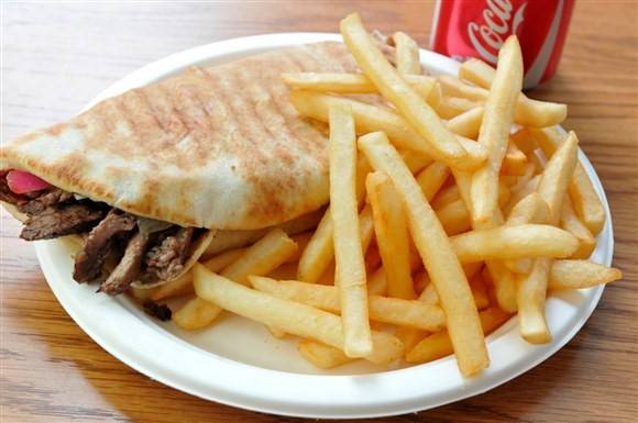 Azza’s Koshary | restaurant | 1939 E Wattles Rd, Troy, MI 48085, USA | 2486190658 OR +1 248-619-0658