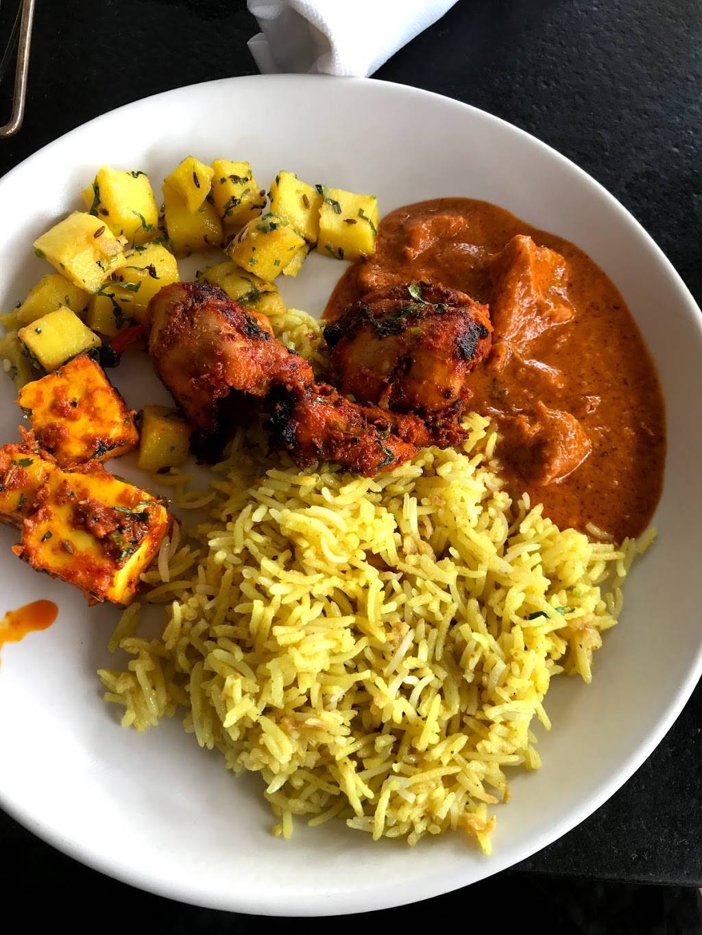 Godavari Herndon | restaurant | 1050 Elden St, Herndon, VA 20170, USA | 7034351270 OR +1 703-435-1270