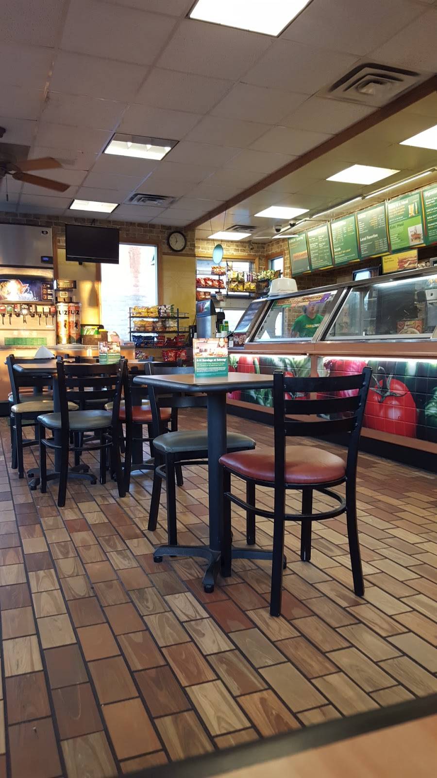 Subway | restaurant | 35 W Broad St, Pataskala, OH 43062, USA | 7409270068 OR +1 740-927-0068