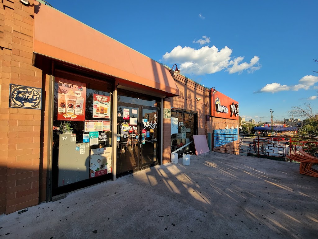 Kung Fu Tea | cafe | 2126B S Archer Ave, Chicago, IL 60616, USA | 3122557331 OR +1 312-255-7331