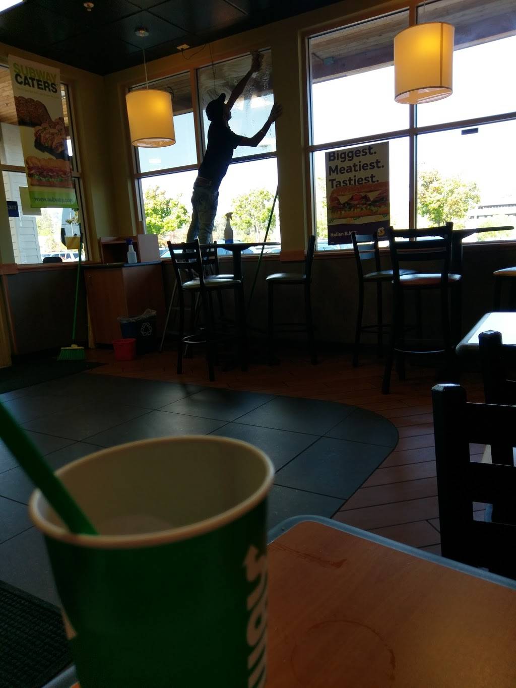 Subway Restaurants | restaurant | 647 Irwin Street, Unit C, The Shamrock Center, San Rafael, CA 94901, USA | 4154549990 OR +1 415-454-9990