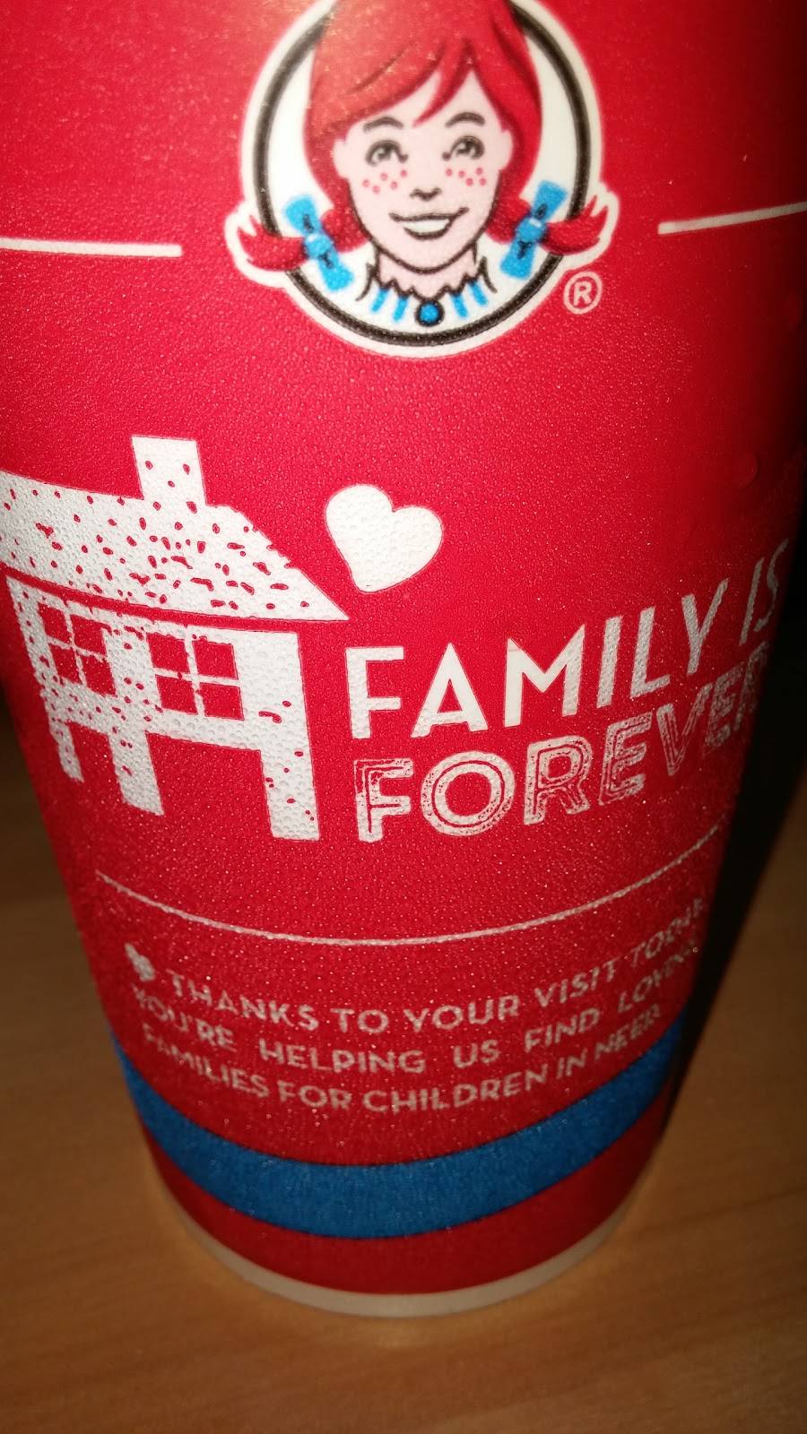 Wendys | restaurant | 6934 W Bert Kouns Industrial Loop, Shreveport, LA 71129, USA | 3186872107 OR +1 318-687-2107